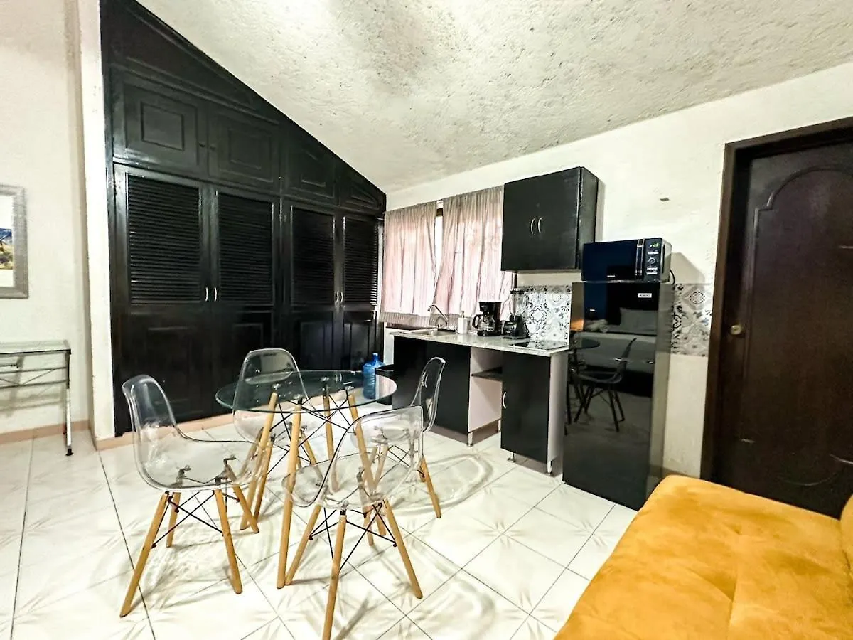 Alojamiento Para 4 Personas Con Piscina Loft Beta Mérida Apartamento